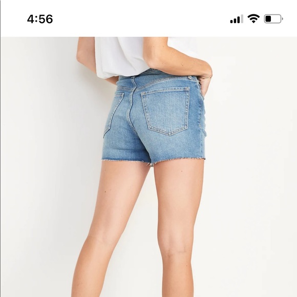 NWT Old Navy High-Waisted O.G. Straight Ripped
Cut-Off Jean Shorts 3” inseam - Picture 3 of 15